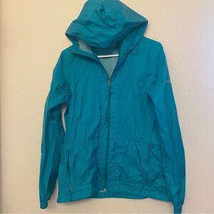 Columbia Women’s aqua blue 100% nylon packable rain wind jacket coat S